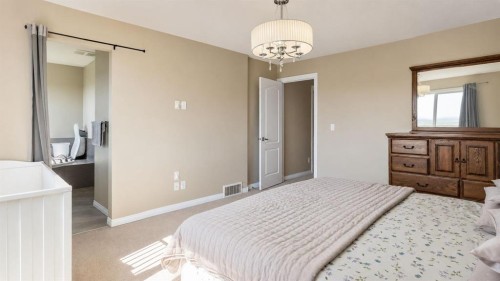396 Skyview Shores Manor Ne, Calgary, AB - Indoor Photo Showing Bedroom