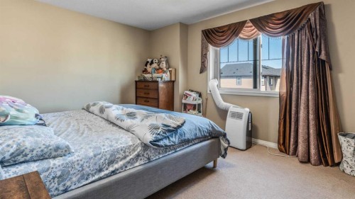 396 Skyview Shores Manor Ne, Calgary, AB - Indoor Photo Showing Bedroom