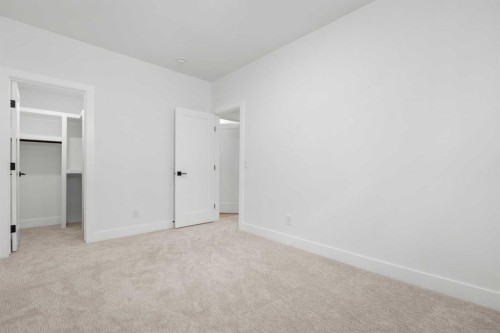 5014 22 Street, Calgary, AB - Indoor Photo Showing Other Room