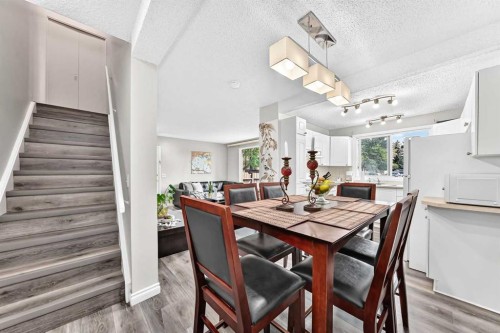 33-175 Manora Place, Calgary, AB - Indoor Photo Showing Dining Room