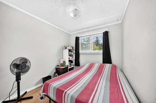 33-175 Manora Place, Calgary, AB - Indoor Photo Showing Bedroom