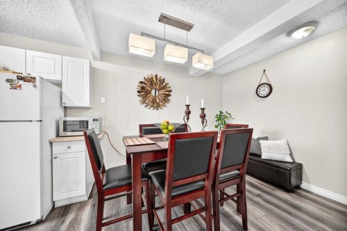 33-175 Manora Place, Calgary, AB - Indoor Photo Showing Dining Room