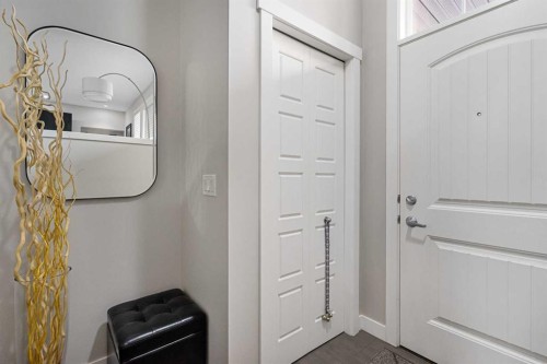 185 Cranbrook Villas Se, Calgary, AB - Indoor Photo Showing Other Room
