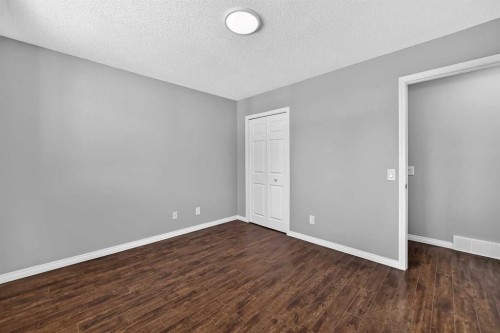 80 Pensville Road Se, Calgary, AB - Indoor Photo Showing Other Room