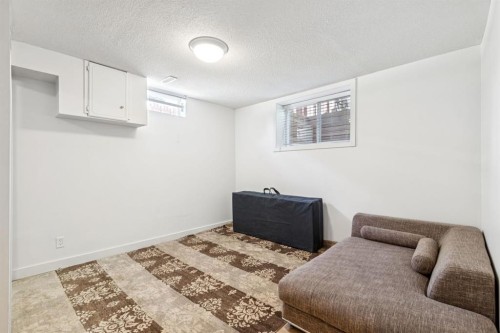 618 Oakhill Place Sw, Calgary, AB - Indoor