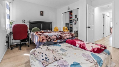247 Taracove Estate Drive Ne, Calgary, AB - Indoor Photo Showing Bedroom
