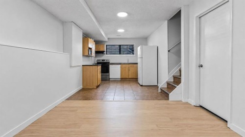 247 Taracove Estate Drive Ne, Calgary, AB - Indoor Photo Showing Kitchen