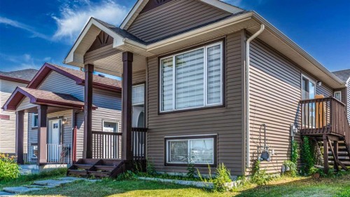 247 Taracove Estate Drive Ne, Calgary, AB - Outdoor With Facade