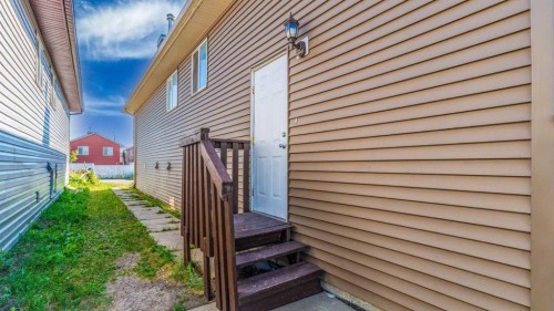 247 Taracove Estate Drive Ne, Calgary, AB - Outdoor With Exterior