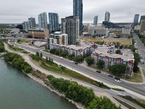 317-333 Riverfront Avenue Se, Calgary, AB - Outdoor With Body Of Water With View