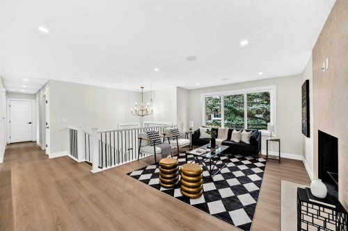 307 Silverthorn Way Nw, Calgary, AB - Indoor Photo Showing Other Room