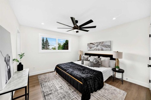 307 Silverthorn Way Nw, Calgary, AB - Indoor Photo Showing Bedroom