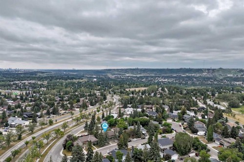 307 Silverthorn Way Nw, Calgary, AB - Outdoor With View