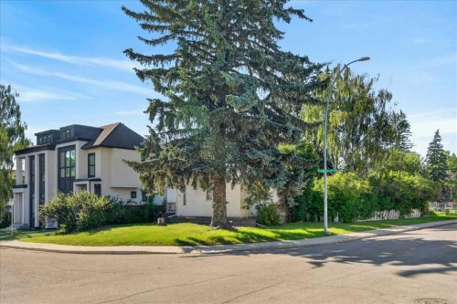 1739 19 Avenue Nw, Calgary, AB - Outdoor