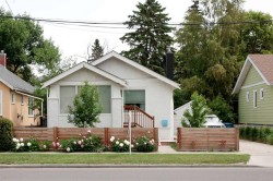 1312 4 Street NW Calgary, AB T2N 2A4