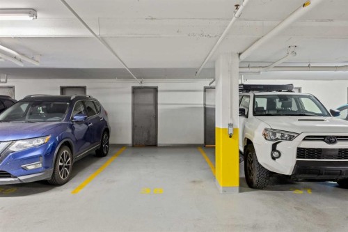 9216-70 Panamount Drive Nw, Calgary, AB - Indoor Photo Showing Garage