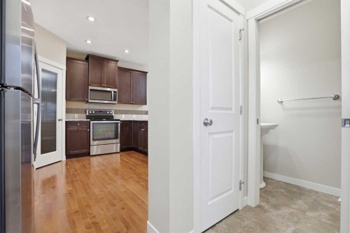 37 Nolanfield Manor Nw, Calgary, AB - Indoor Photo Showing Kitchen