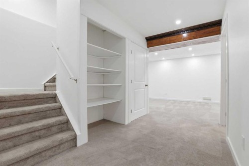 37 Nolanfield Manor Nw, Calgary, AB - Indoor Photo Showing Other Room