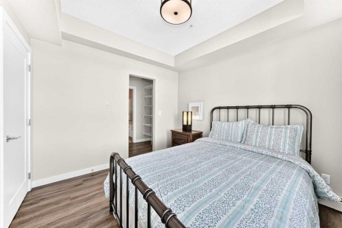 120-10 Walgrove Se, Calgary, AB - Indoor Photo Showing Bedroom