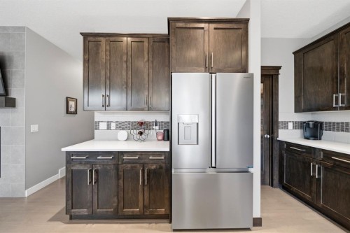 2632 Ravenslea Gardens Se, Airdrie, AB - Indoor Photo Showing Kitchen