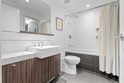 701-626 14 Avenue Sw, Calgary, AB - Indoor Photo Showing Bathroom