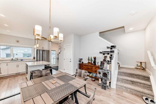 13 Treeline Avenue Sw, Calgary, AB - Indoor