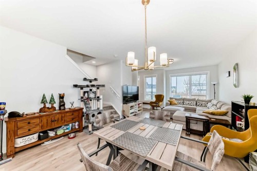 13 Treeline Avenue Sw, Calgary, AB - Indoor