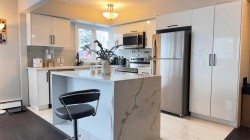 104-1508 23 Avenue SW Calgary, AB T2T 0T7