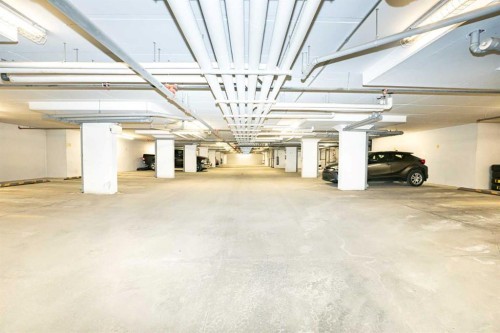 111-20 Sage Hill Terrace Nw, Calgary, AB - Indoor Photo Showing Garage