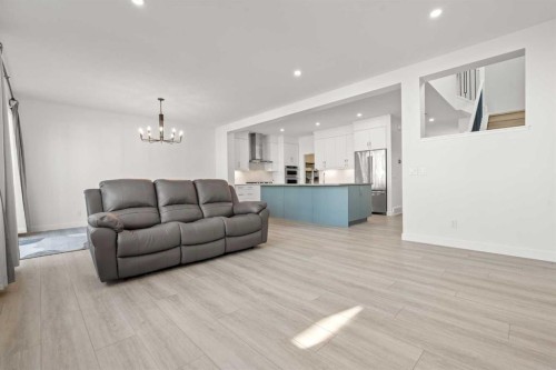 195 Setonstone Landing Se, Calgary, AB - Indoor Photo Showing Living Room