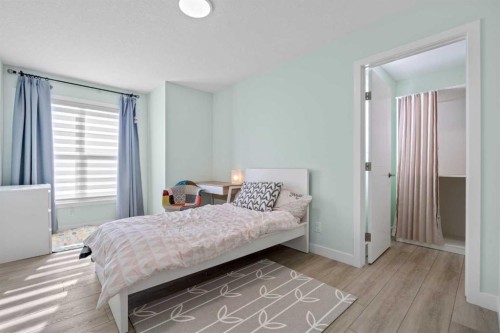 195 Setonstone Landing Se, Calgary, AB - Indoor Photo Showing Bedroom