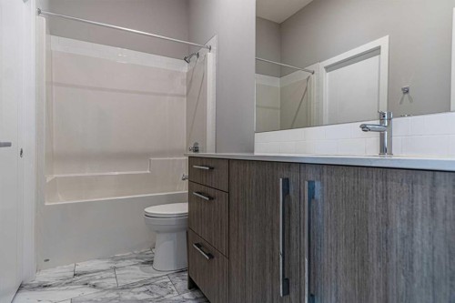 3122-60 Skyview Ranch Road Ne, Calgary, AB - Indoor Photo Showing Bathroom