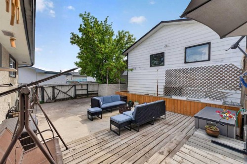 7539 Hunterview Drive Nw, Calgary, AB - Outdoor With Deck Patio Veranda With Exterior