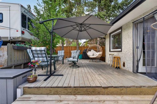 7539 Hunterview Drive Nw, Calgary, AB - Outdoor With Deck Patio Veranda With Exterior