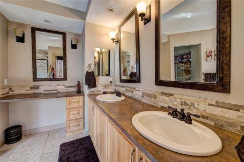 12 Skyview Springs Gardens Ne, Calgary, AB - Indoor Photo Showing Bathroom