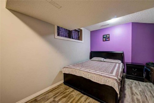 12 Skyview Springs Gardens Ne, Calgary, AB - Indoor Photo Showing Bedroom