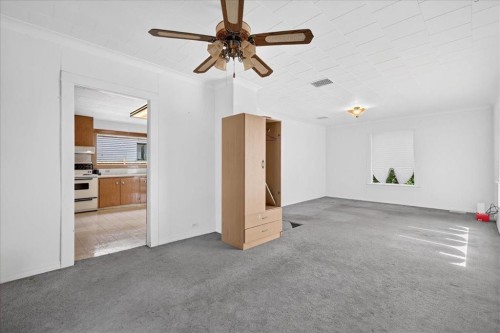 1322 23 Street, Didsbury, AB - Indoor Photo Showing Other Room