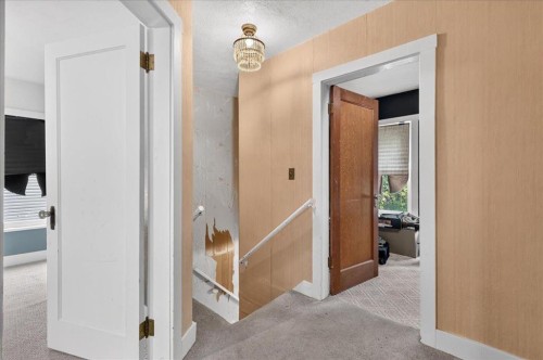 1322 23 Street, Didsbury, AB - Indoor Photo Showing Other Room