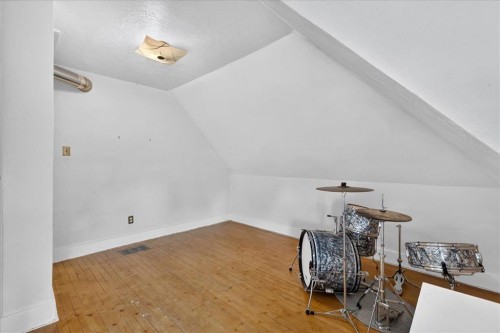 1322 23 Street, Didsbury, AB - Indoor Photo Showing Other Room
