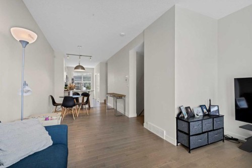 42 Sherwood Row Nw, Calgary, AB - Indoor