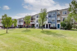 42 Sherwood Row NW Calgary, AB T3R 0X1