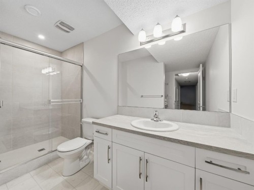 414 Windrow Common Sw, Airdrie, AB - Indoor Photo Showing Bathroom