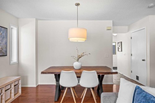 690 Regal Park Ne, Calgary, AB - Indoor Photo Showing Dining Room