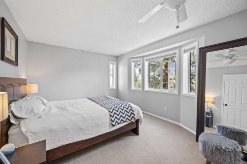 690 Regal Park Ne, Calgary, AB - Indoor Photo Showing Bedroom