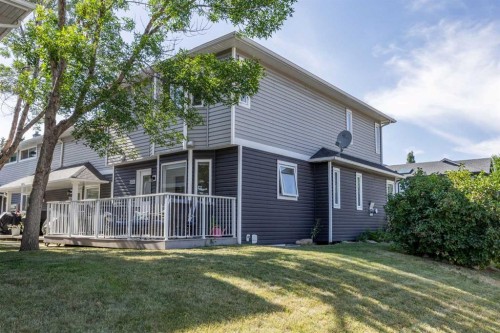690 Regal Park Ne, Calgary, AB - Outdoor With Deck Patio Veranda