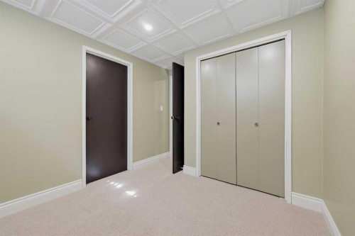 111 Coachwood Crescent Sw, Calgary, AB - Indoor Photo Showing Other Room