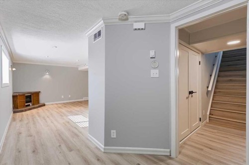 10827 Brae Road Sw, Calgary, AB - Indoor Photo Showing Other Room