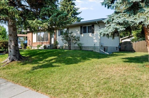 10827 Brae Road Sw, Calgary, AB - Outdoor