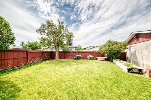 42 Rundlelawn Close Ne, Calgary, AB - Outdoor