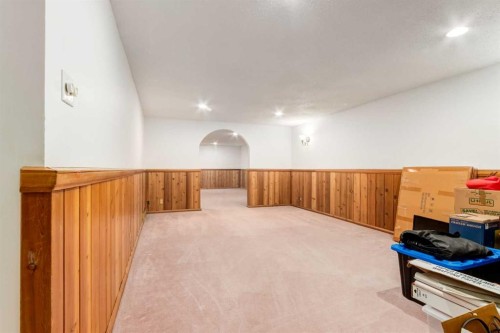 2512 106 Avenue Sw, Calgary, AB - Indoor Photo Showing Other Room